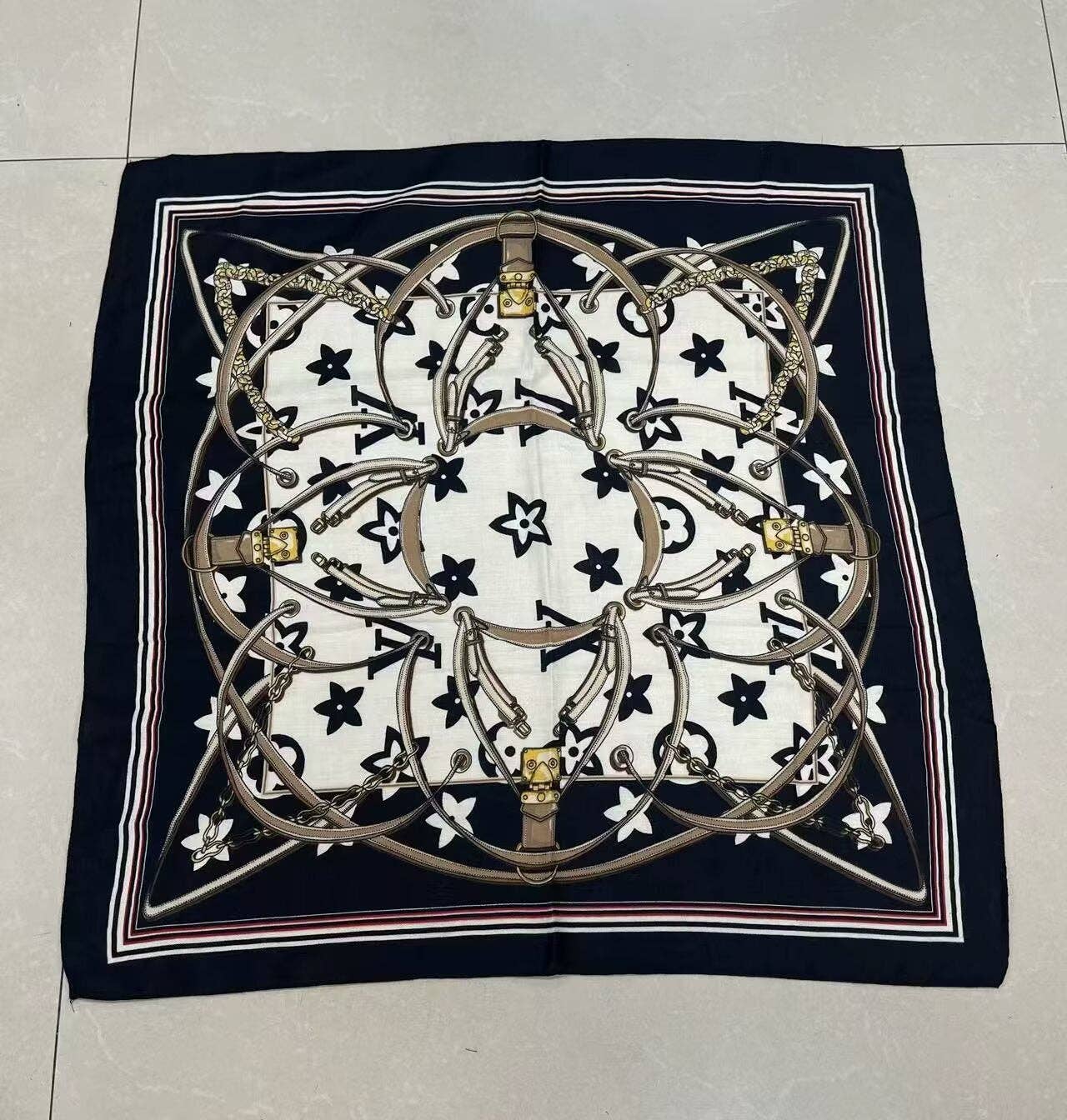black and white luxary scarf