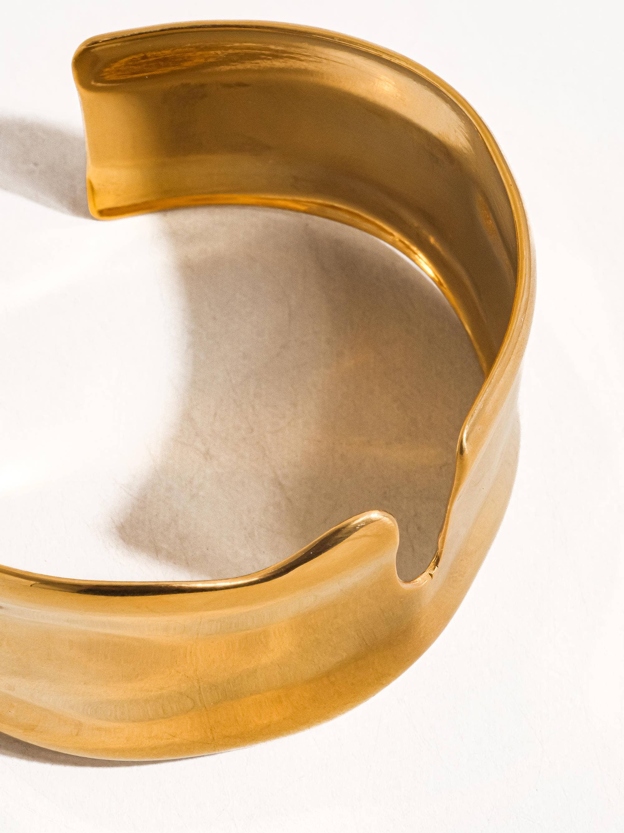 Clyde abstract bangle
