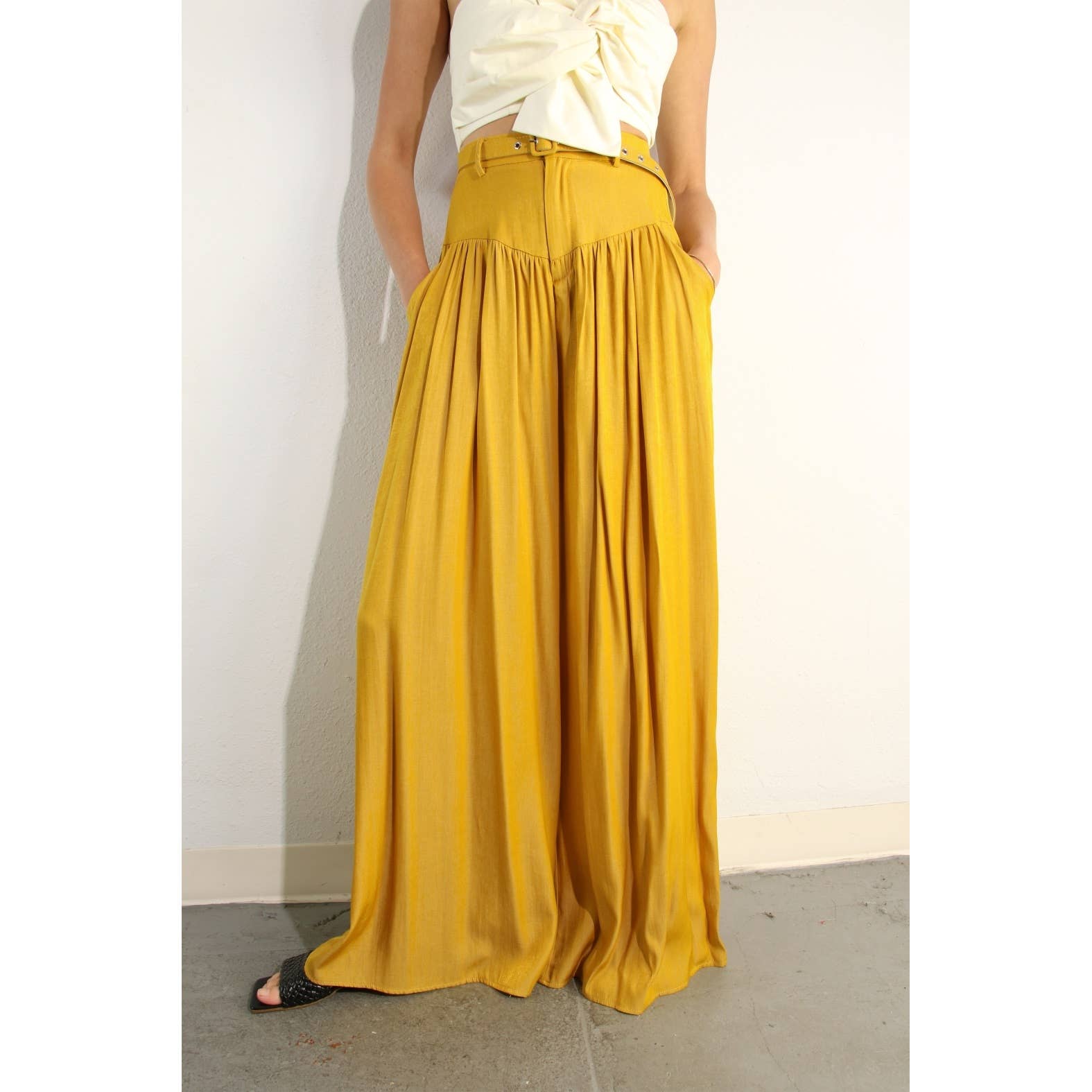 Wide flared trousers